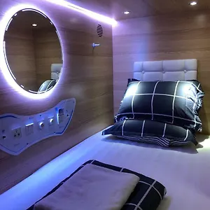 カプセルポッド アット アルジュニード ホステル シンガポール