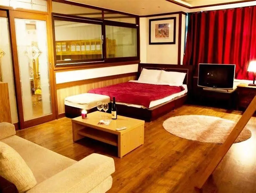 Gogohouse Otel Incheon Konukevi